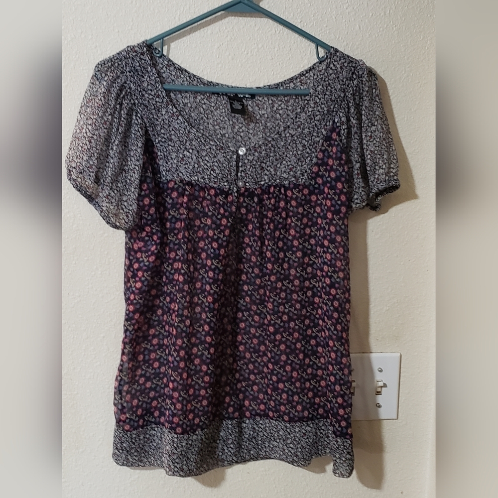 Planet Gold size L dark blue floral print shirt.